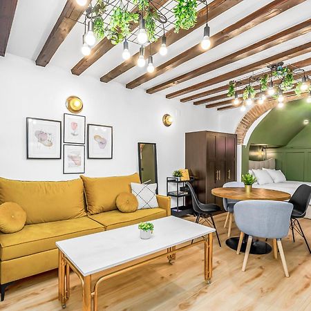 La Bestia Deluxe Studio Apartment روفينج المظهر الخارجي الصورة